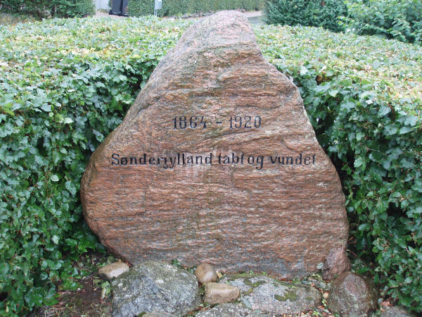 Genforeningssten i Ålum, Randers kommune