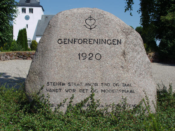 Genforeningssten i Lysabild by og sogn, Sønderborg kommune