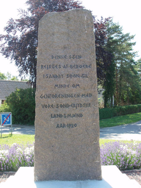 Genforeningssten i Sandby by og sogn, Lolland kommune